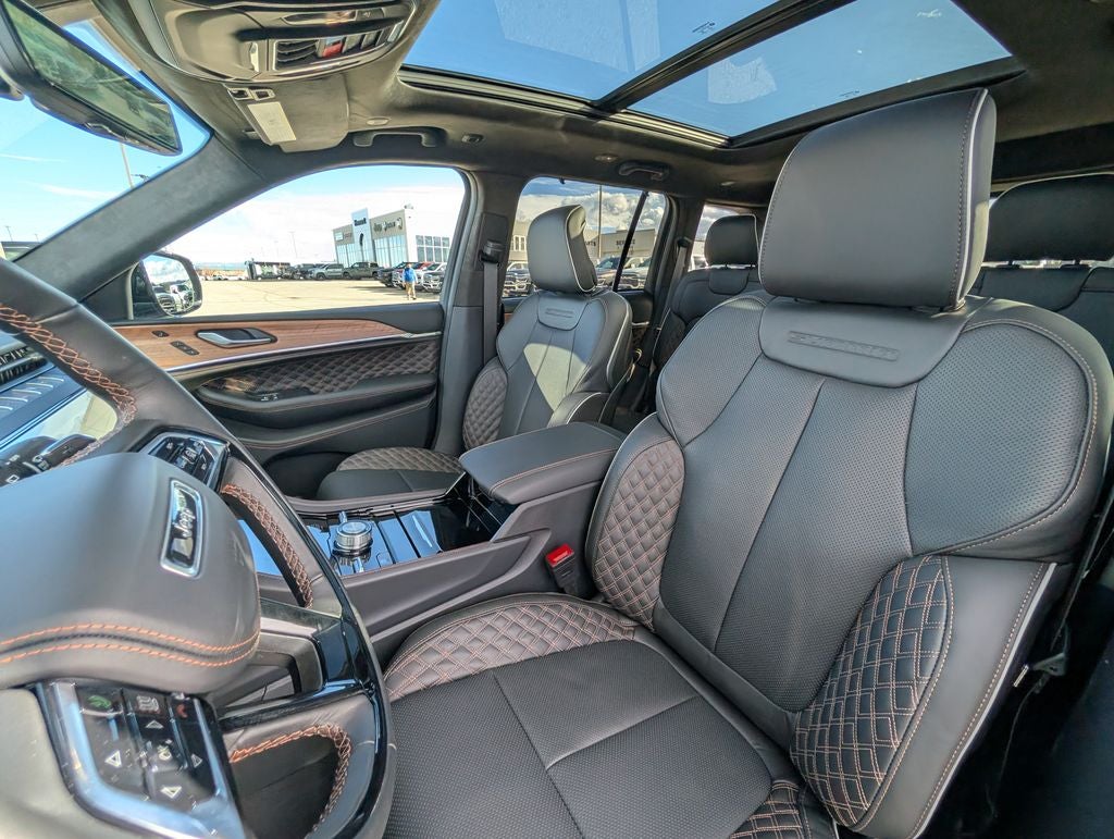 2026 Jeep Grand Cherokee Summit