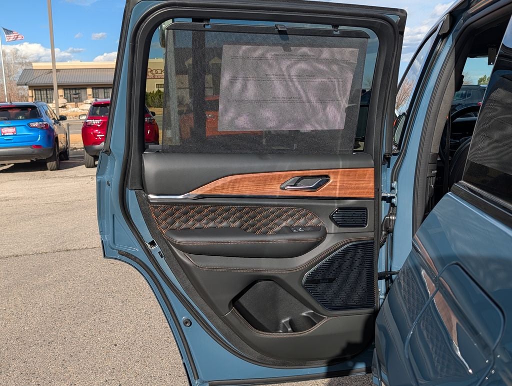 2026 Jeep Grand Cherokee Summit