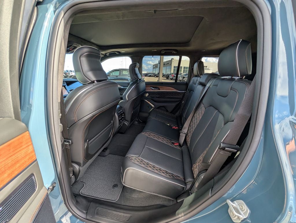 2026 Jeep Grand Cherokee Summit