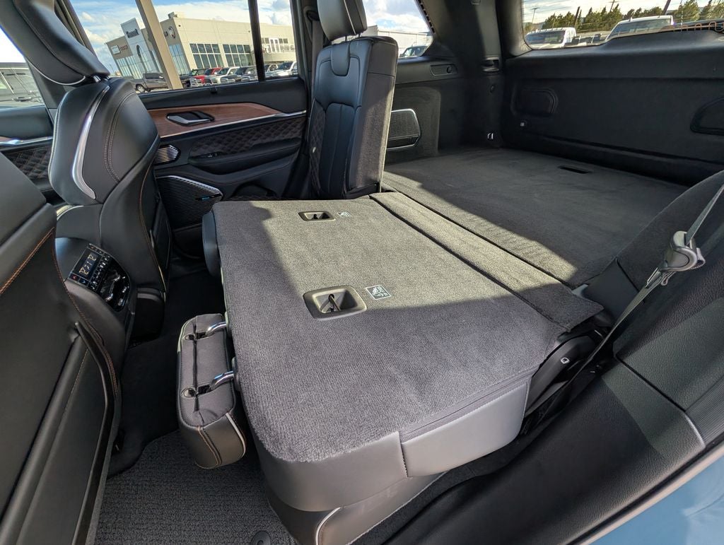 2026 Jeep Grand Cherokee Summit