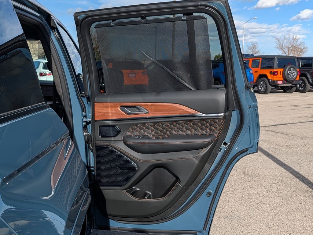 2026 Jeep Grand Cherokee Summit