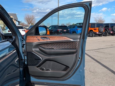 2026 Jeep Grand Cherokee Summit