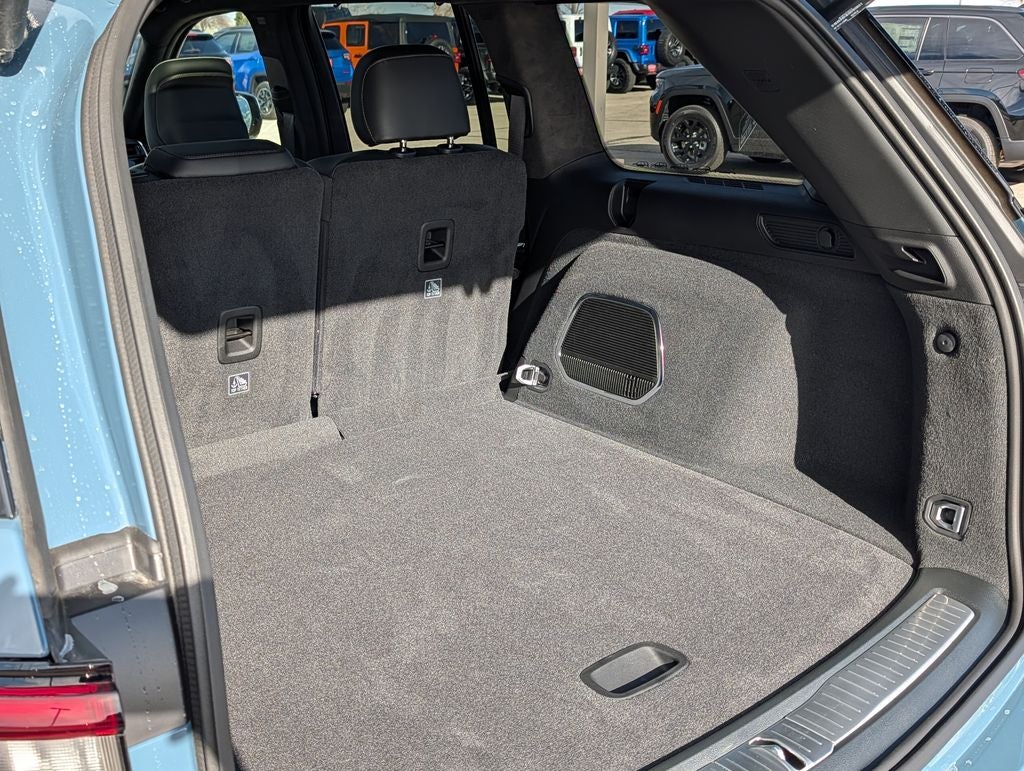 2026 Jeep Grand Cherokee Summit