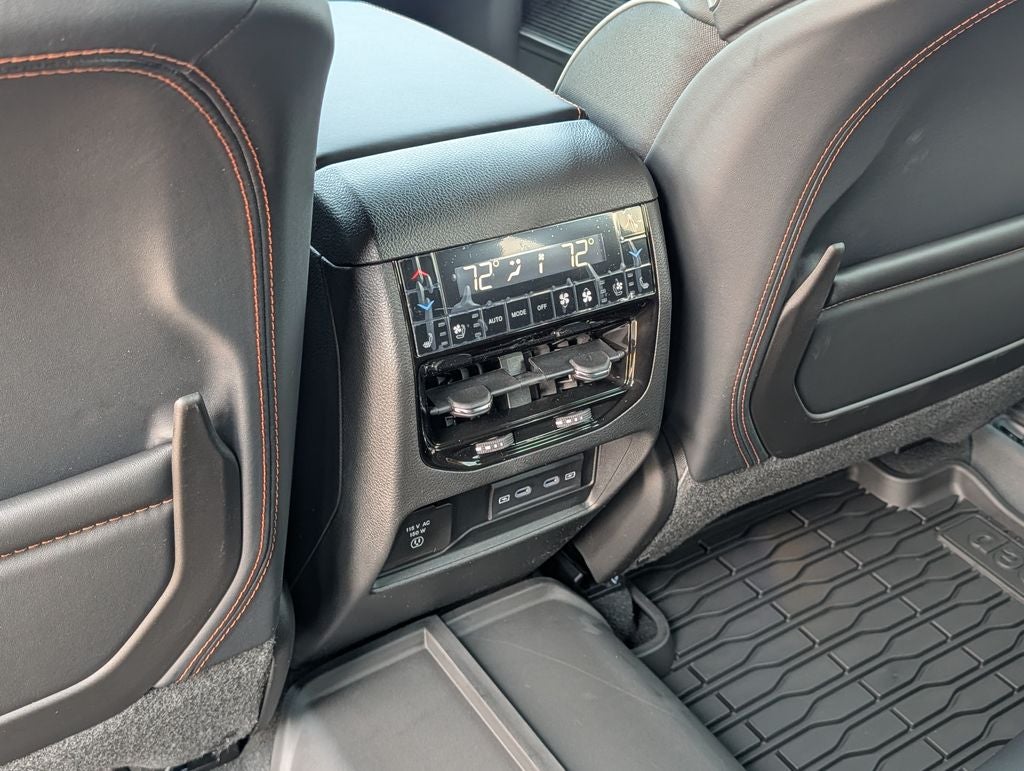2026 Jeep Grand Cherokee Summit