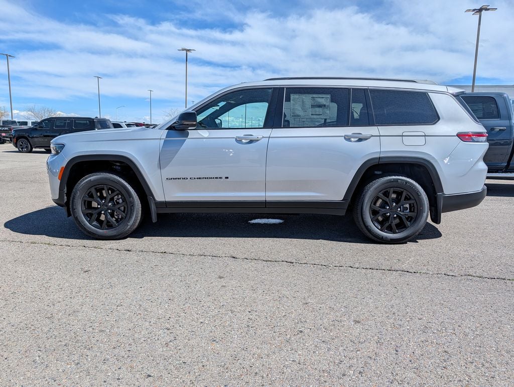 2026 Jeep Grand Cherokee L Laredo