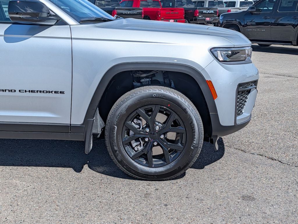 2026 Jeep Grand Cherokee L Laredo
