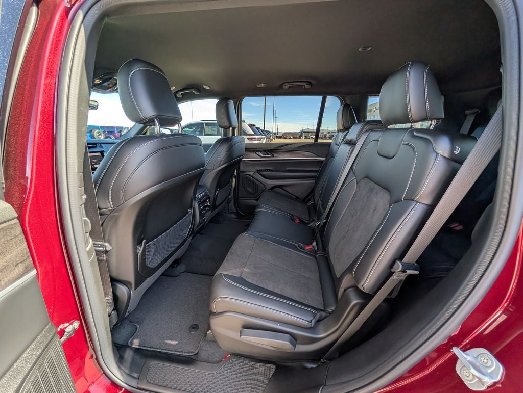 2026 Jeep Grand Cherokee L Laredo