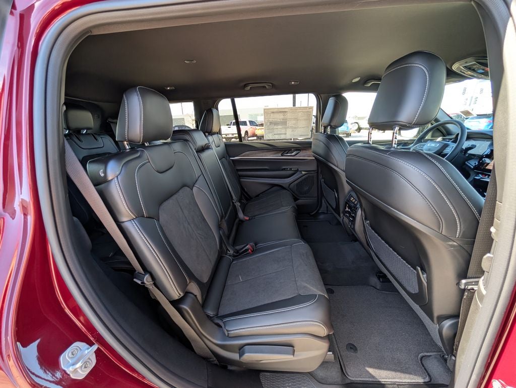 2026 Jeep Grand Cherokee L Laredo