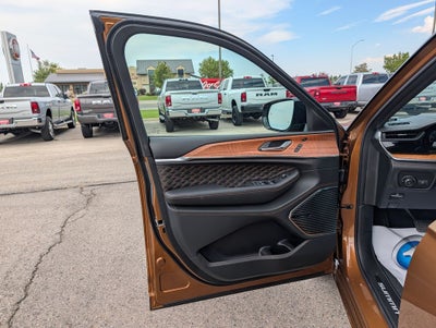2026 Jeep Grand Cherokee L Summit