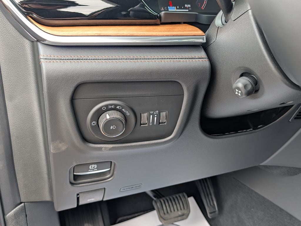 2026 Jeep Grand Cherokee L Summit
