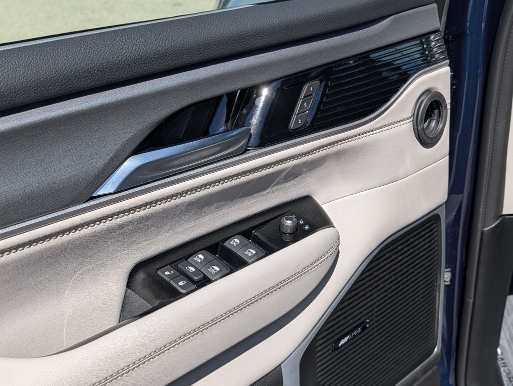 2026 Jeep Grand Wagoneer 4x4