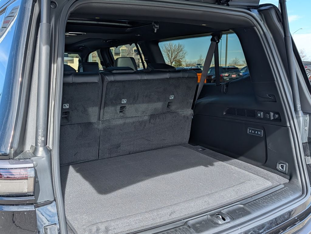 2026 Jeep Grand Wagoneer Limited Reserve