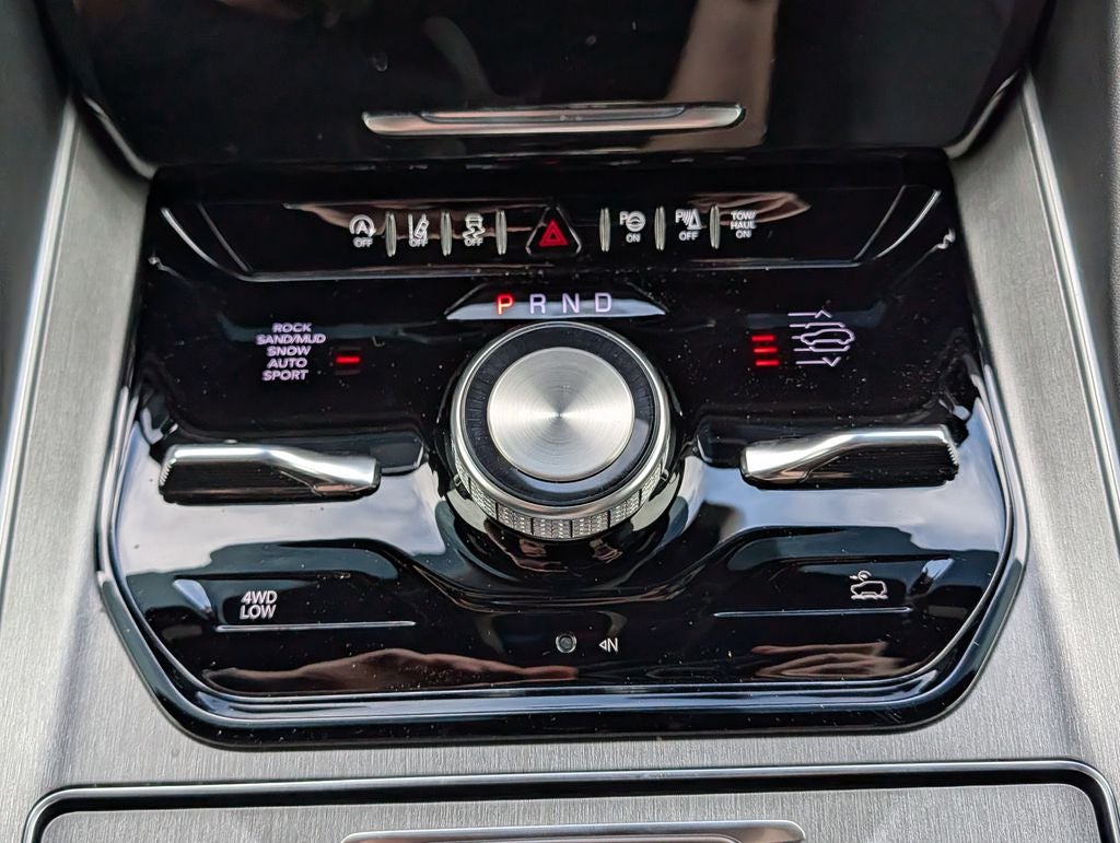 2026 Jeep Grand Wagoneer Upland