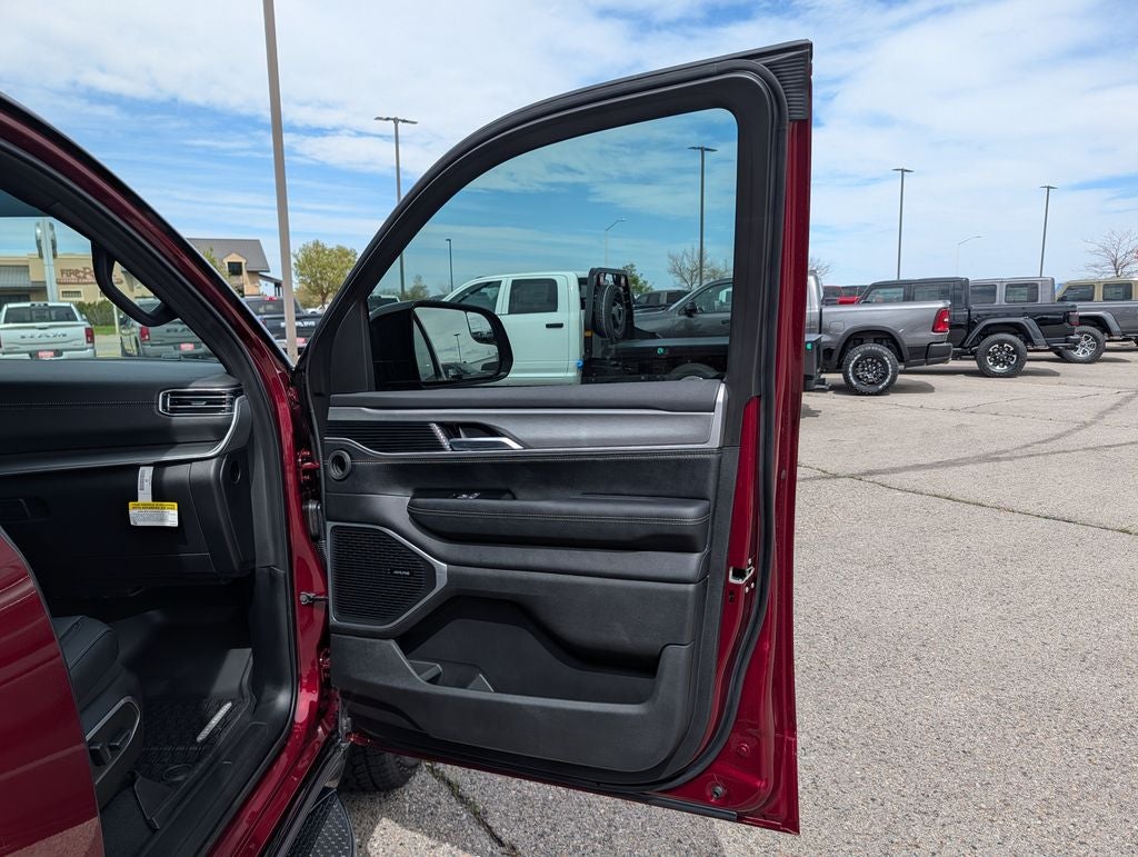 2026 Jeep Grand Wagoneer Upland