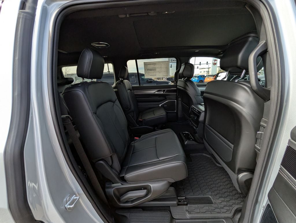 2026 Jeep Grand Wagoneer Upland