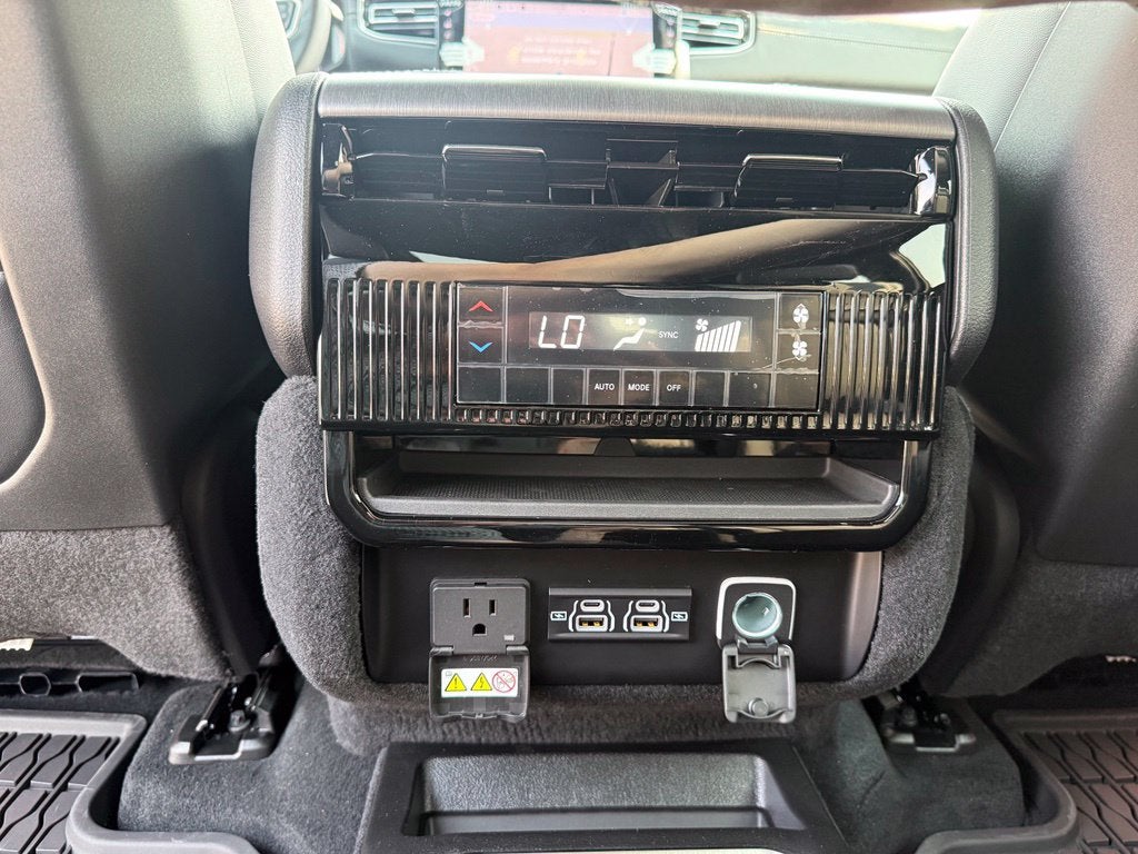 2026 Jeep Grand Wagoneer GRAND WAGONEER UPLAND 4X4