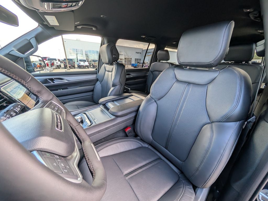 2026 Jeep Grand Wagoneer Limited Altitude
