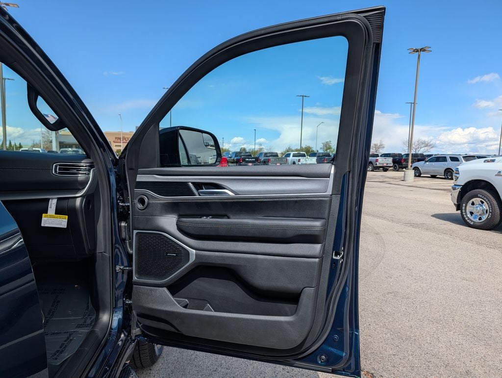 2026 Jeep Grand Wagoneer Limited Altitude
