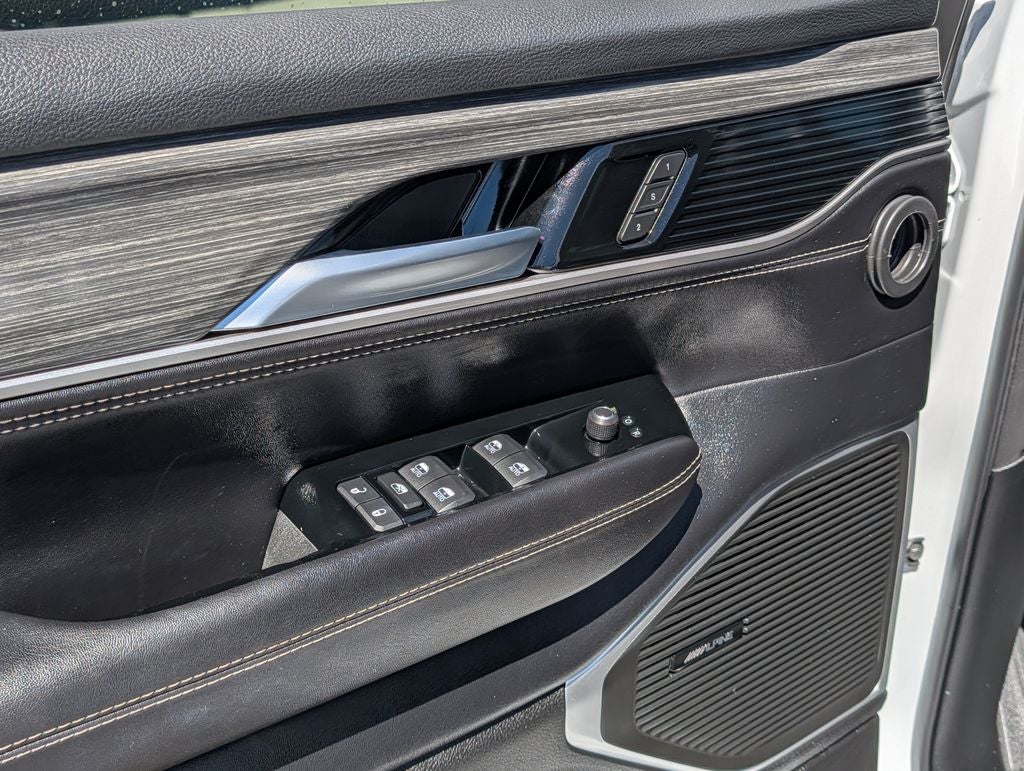 2023 Jeep Wagoneer Series II