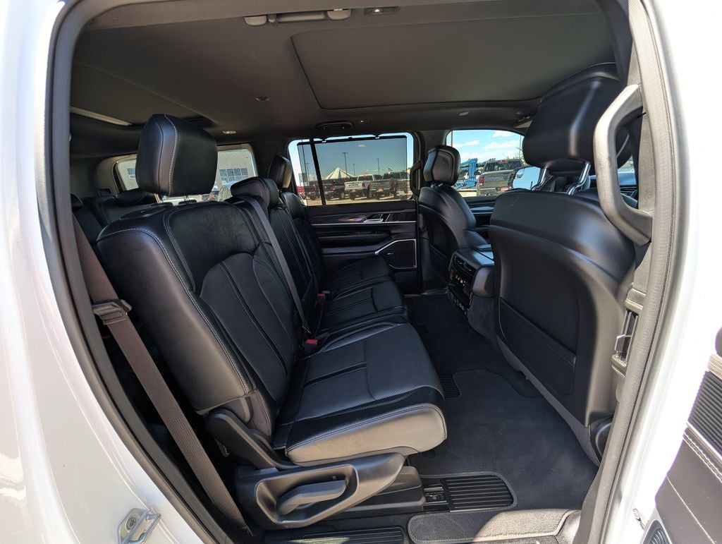 2023 Jeep Wagoneer Series II