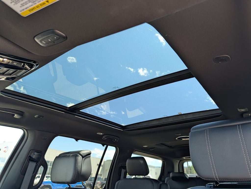 2026 Jeep Grand Wagoneer Summit Obsidian