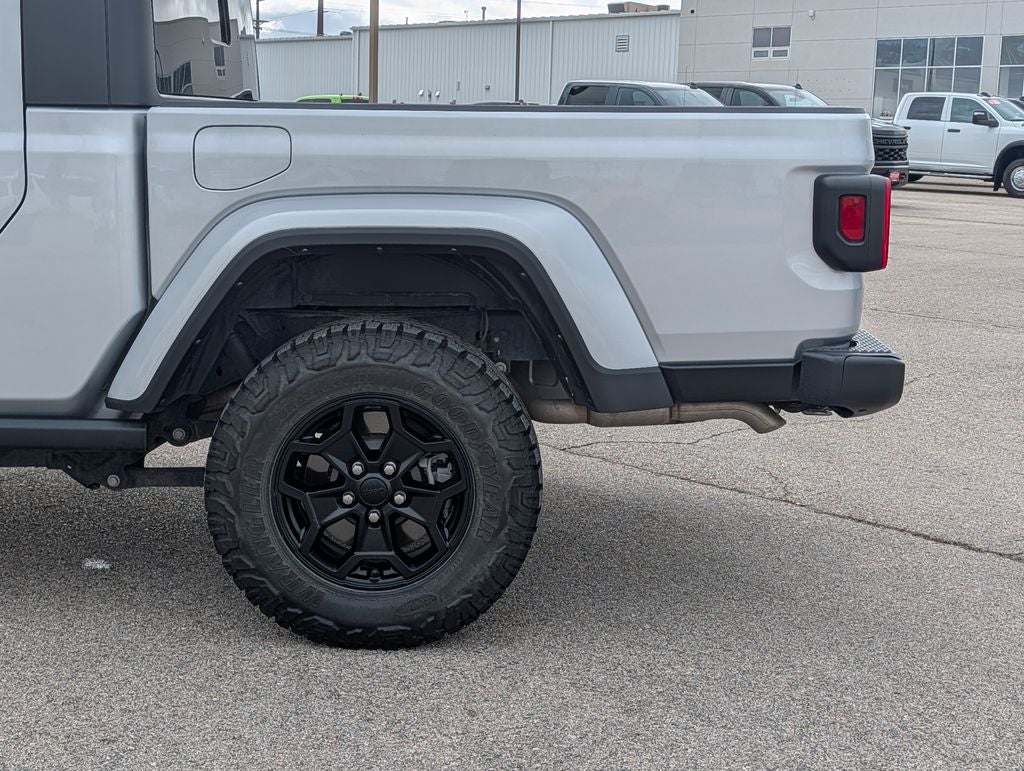 2022 Jeep Gladiator Sport