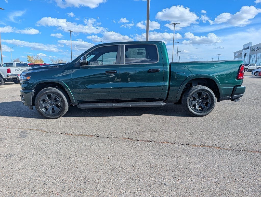 2027 RAM 1500 1500 BIG HORN CREW CAB 4X4 5'7' BOX