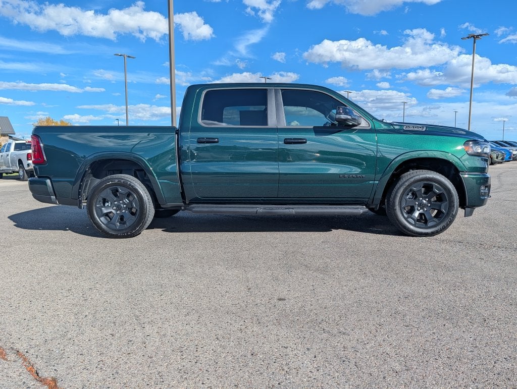 2027 RAM 1500 1500 BIG HORN CREW CAB 4X4 5'7' BOX