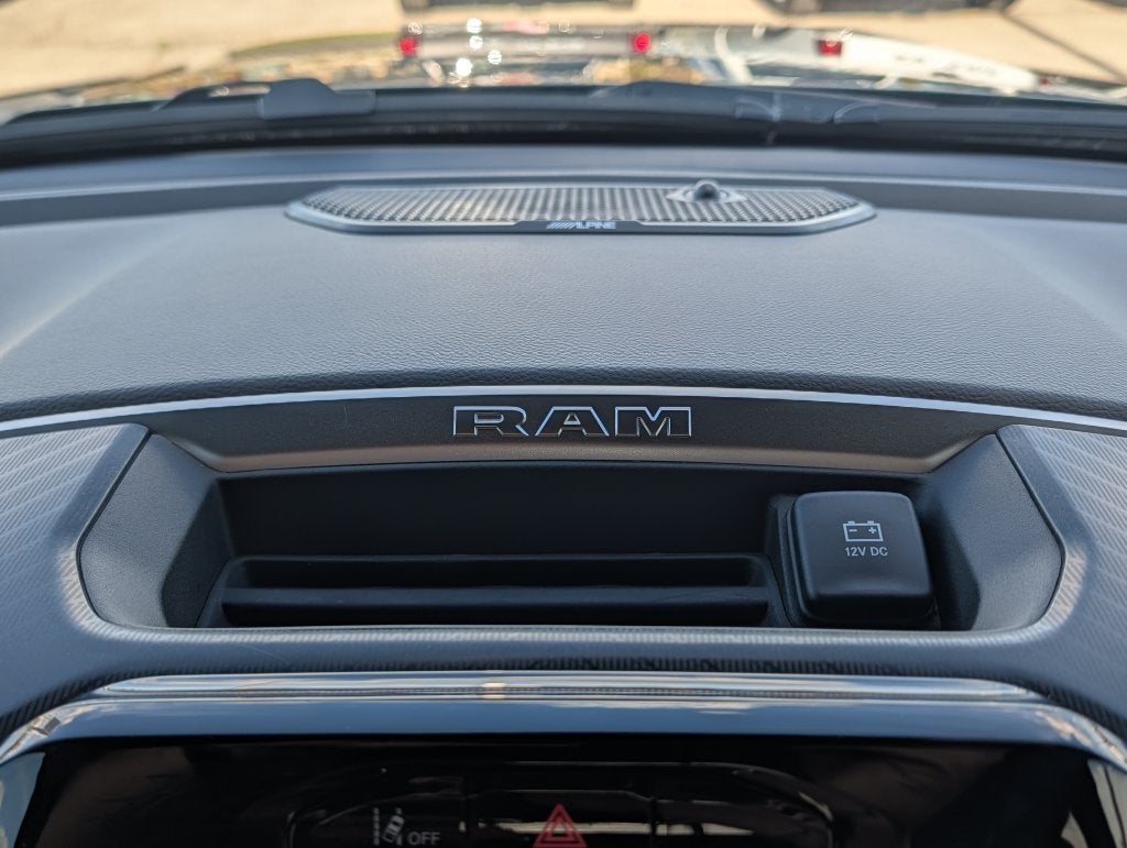 2027 RAM 1500 1500 BIG HORN CREW CAB 4X4 5'7' BOX