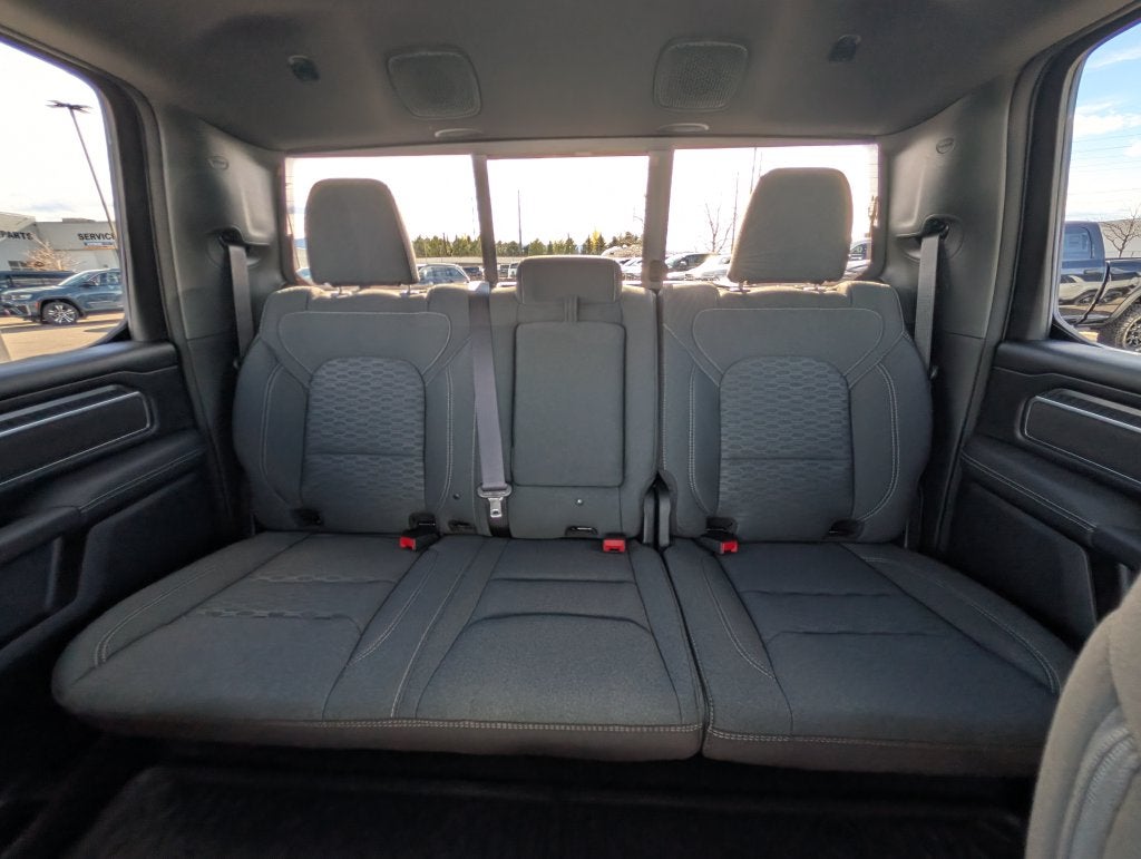 2027 RAM 1500 1500 BIG HORN CREW CAB 4X4 5'7' BOX