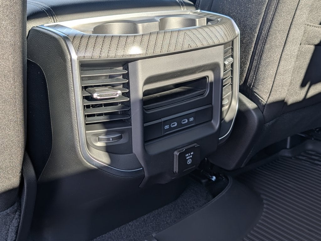 2027 RAM 1500 1500 BIG HORN CREW CAB 4X4 5'7' BOX