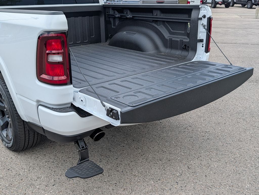 2026 RAM 1500 Big Horn/Lone Star Night Edition