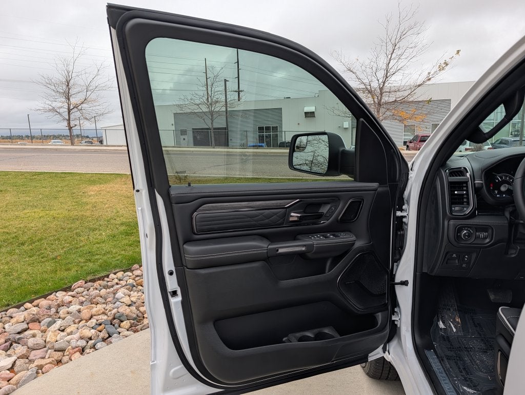 2027 RAM 1500 Limited