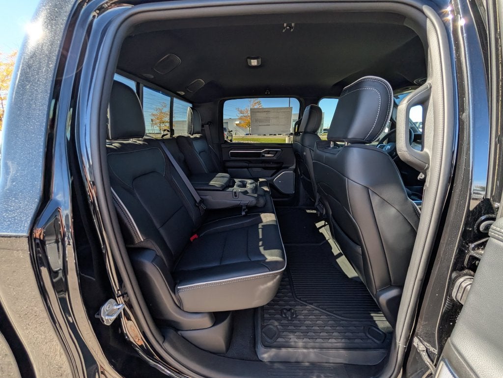2027 RAM 1500 1500 LAIE CREW CAB 4X4 5'7' BOX