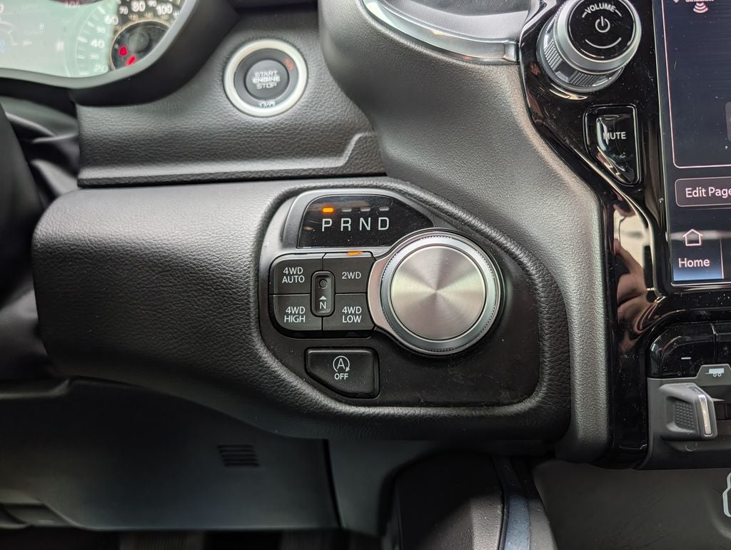 2024 RAM 1500 Laramie