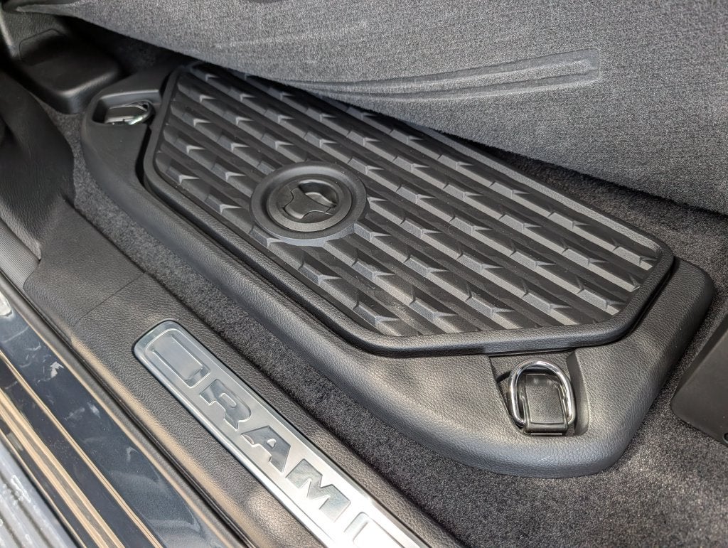 2027 RAM 1500 1500 TUNGSTEN CREW CAB 4X4 5'7' BOX
