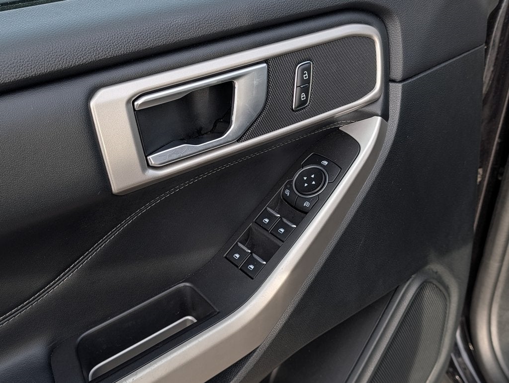 2023 Ford Explorer XLT 4WD