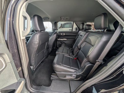 2023 Ford Explorer XLT 4WD