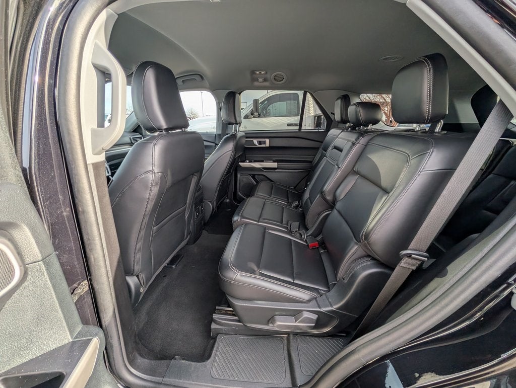 2023 Ford Explorer XLT 4WD