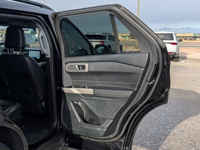 2023 Ford Explorer XLT 4WD