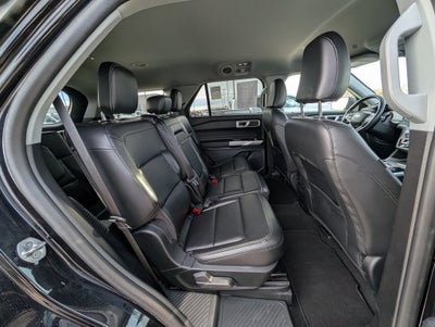 2023 Ford Explorer XLT 4WD