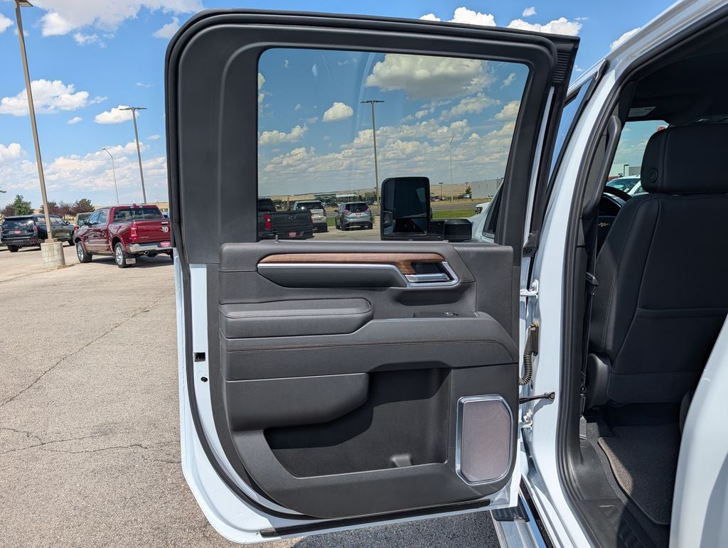 2026 Chevrolet Silverado 3500HD High Country