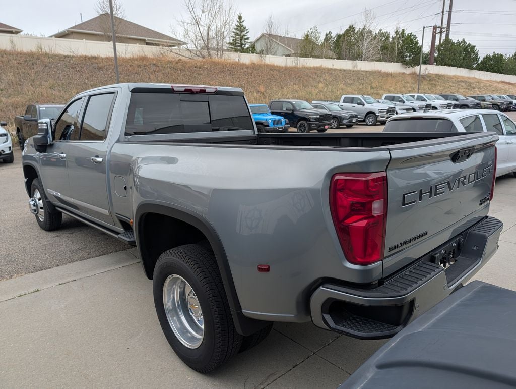 2024 Chevrolet Silverado 3500HD High Country