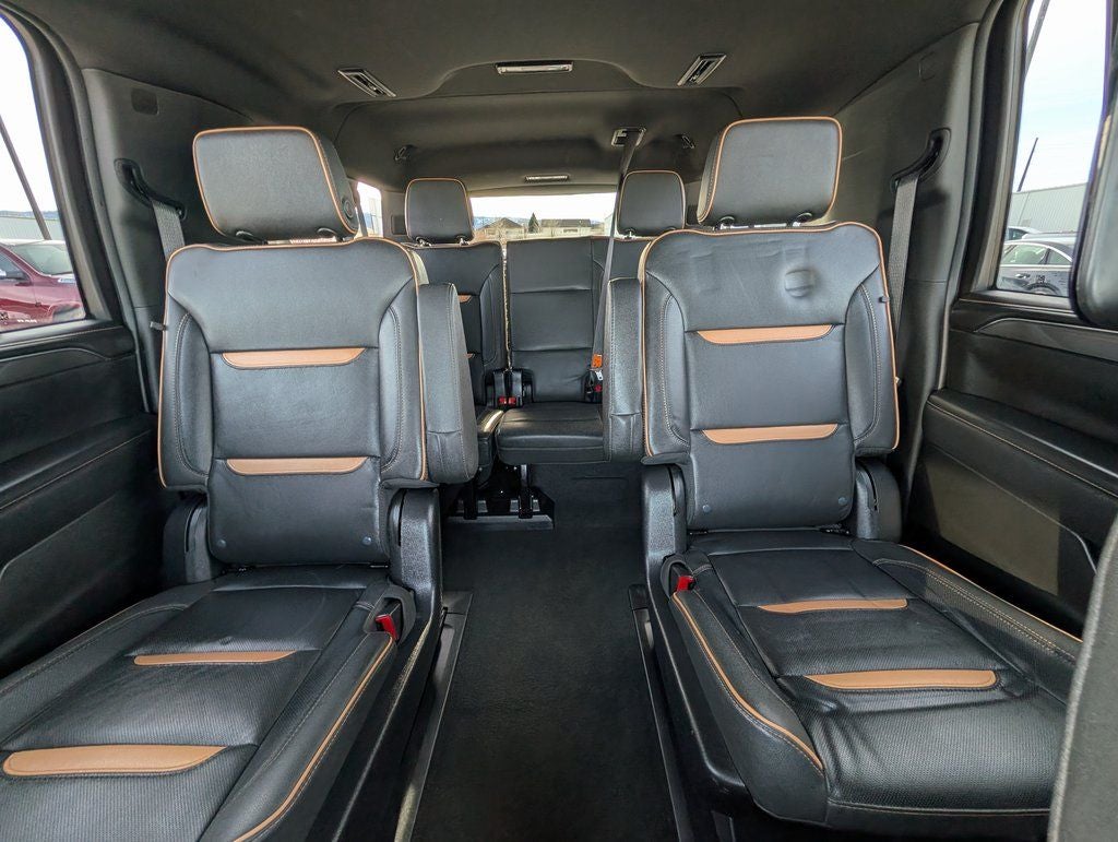 2023 GMC Yukon XL AT4