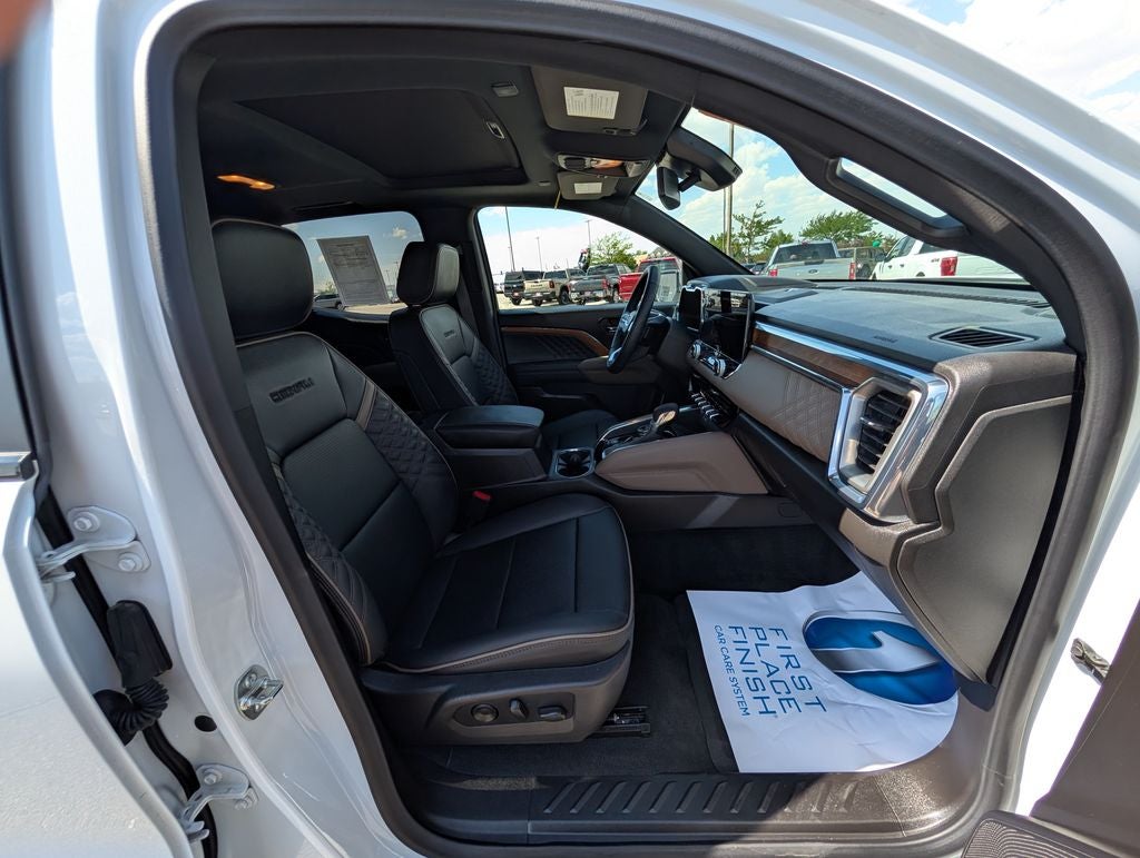 2025 GMC Canyon Denali