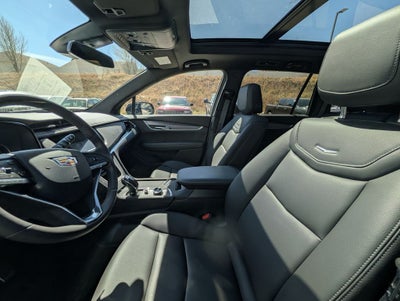 2025 Cadillac XT6 Luxury