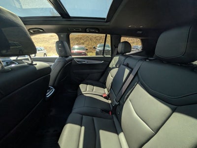 2025 Cadillac XT6 Luxury