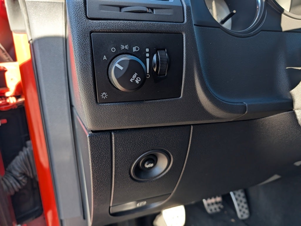 2009 Dodge Challenger SRT8