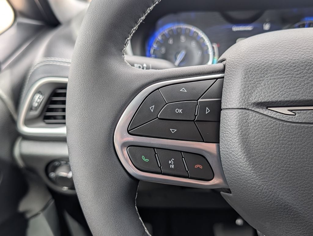 2027 Chrysler Pacifica Select AWD