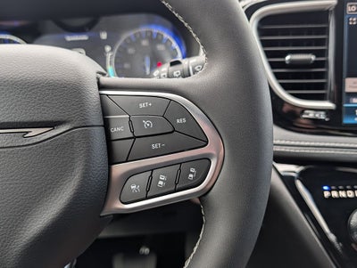 2027 Chrysler Pacifica Select AWD